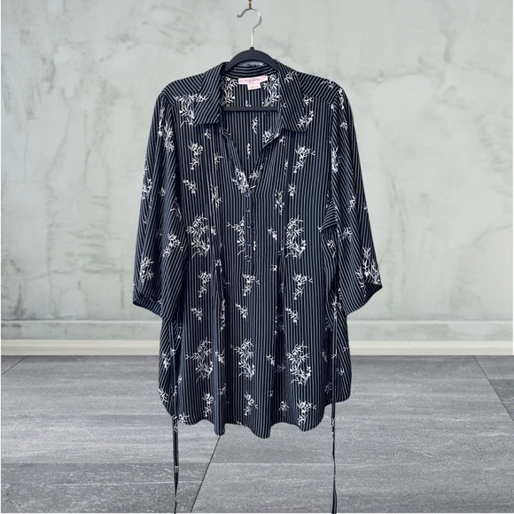 In Every Story Black & White Stripe & Leafy Print Tunic Top w/tie at waist sz 2X - Picture 3 of 12